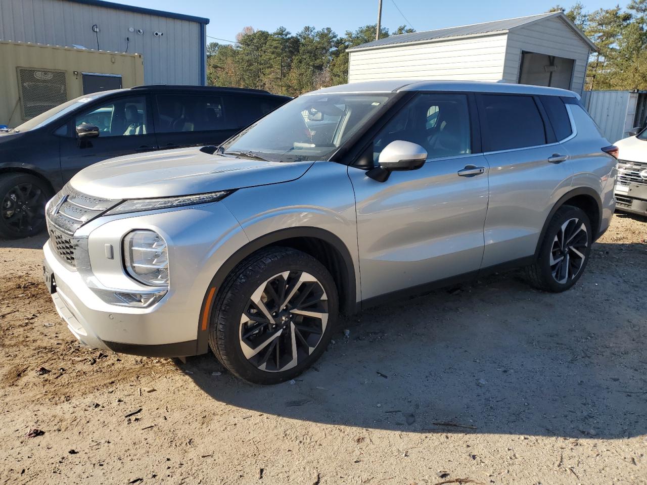 MITSUBISHI OUTLANDER 2024