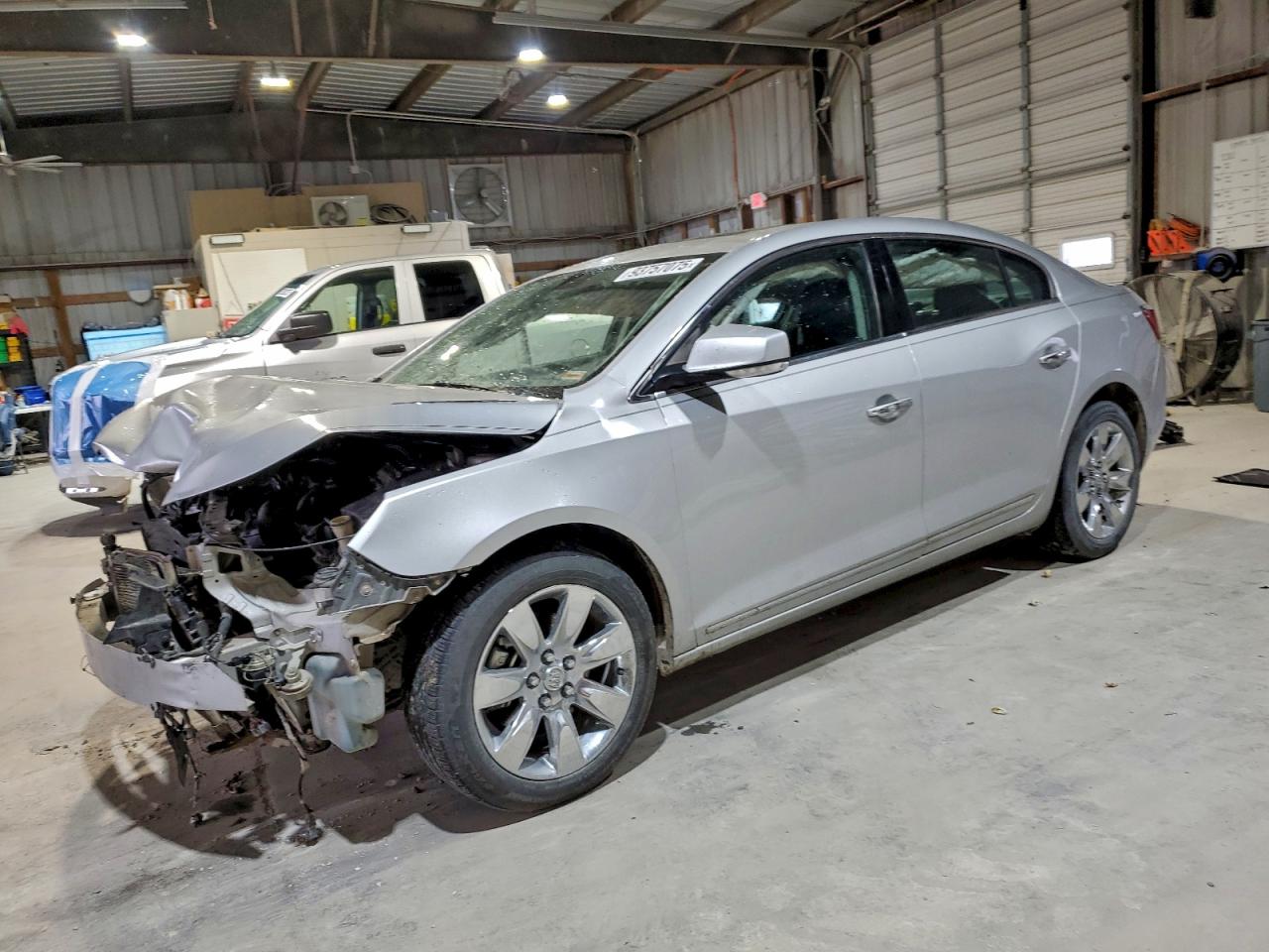 BUICK LACROSSE 2011