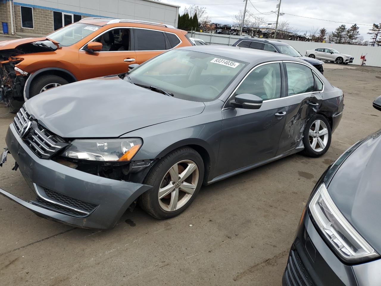 VOLKSWAGEN PASSAT SE 2012