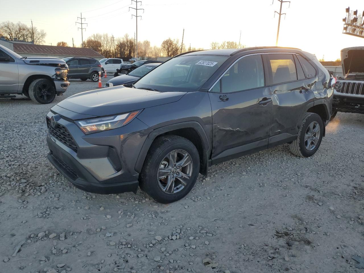 TOYOTA RAV4 2025