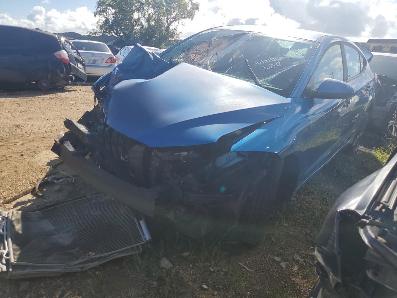 HYUNDAI ELANTRA 2017