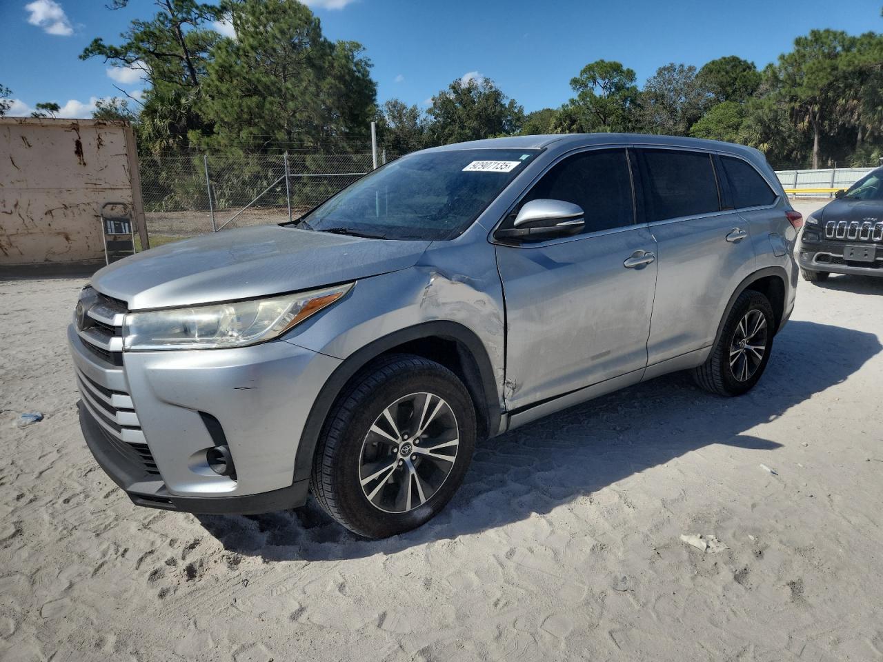 TOYOTA HIGHLANDER 2017