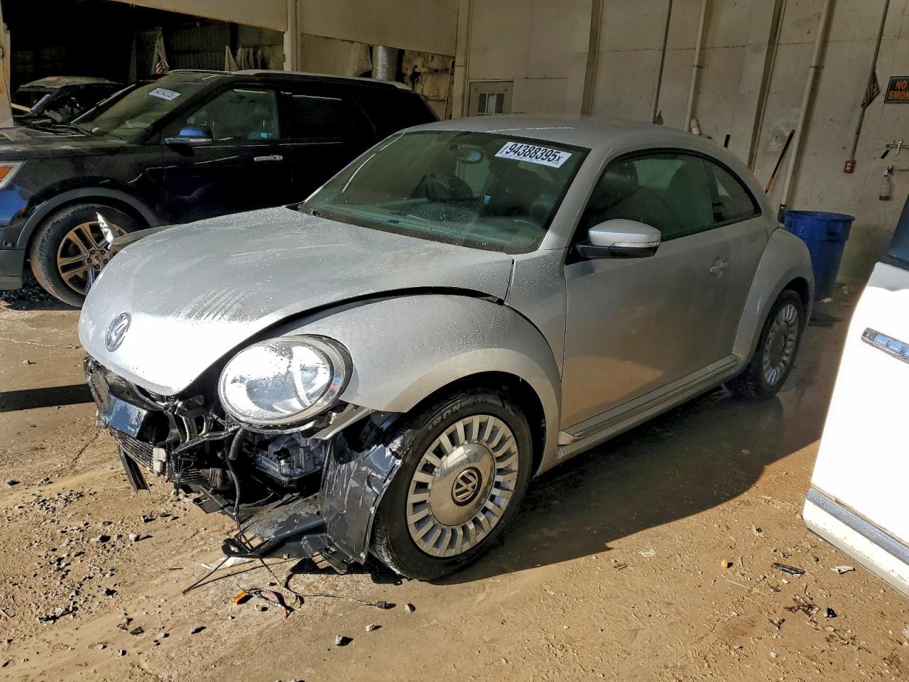 VOLKSWAGEN BEETLE 2015