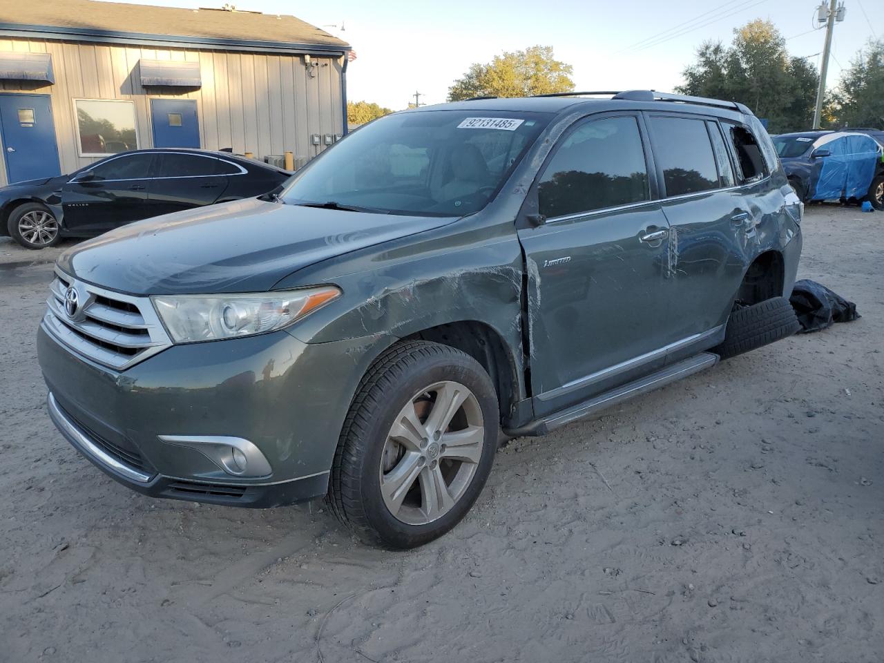 TOYOTA HIGHLANDER 2013