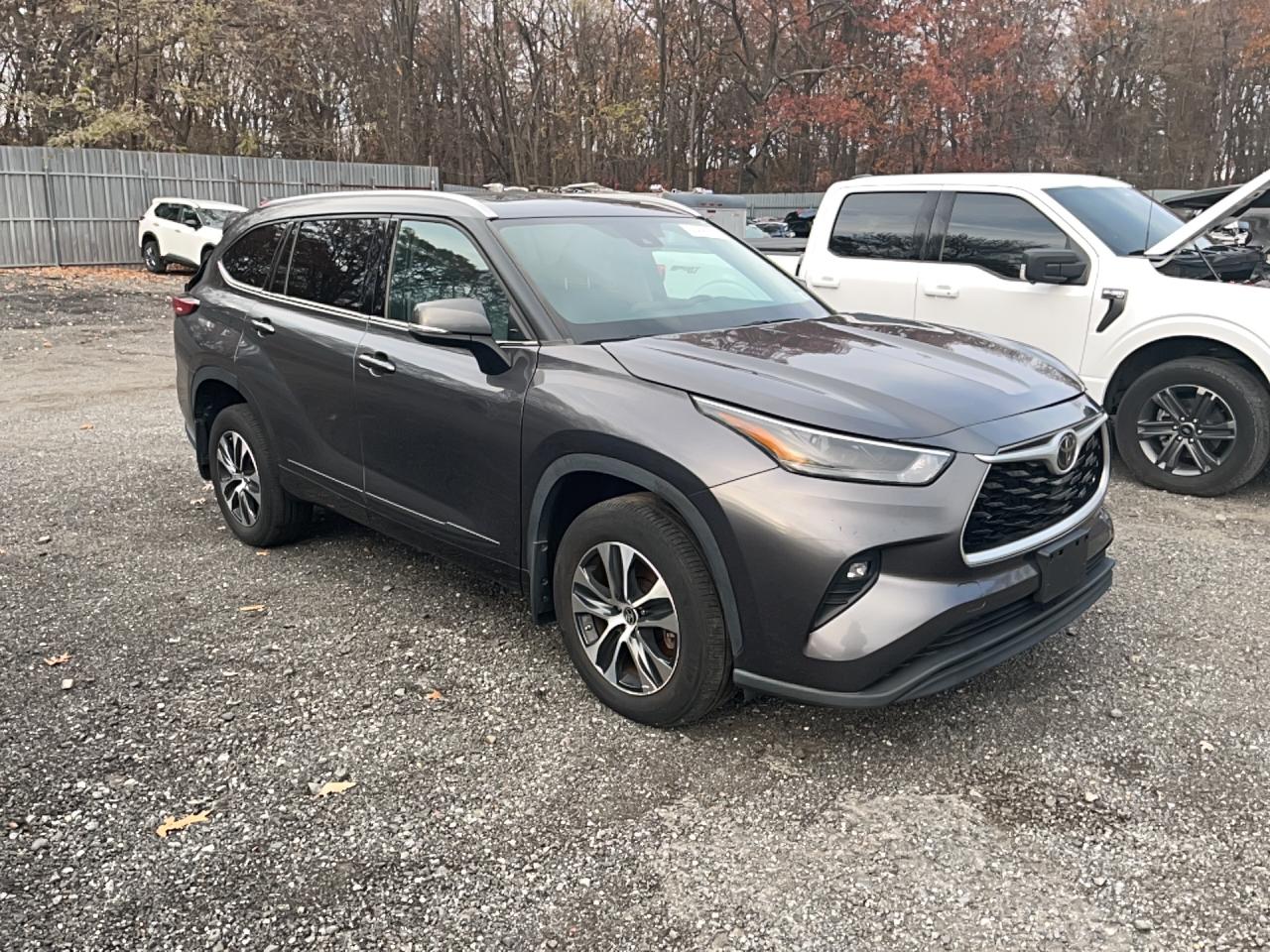TOYOTA HIGHLANDER 2022
