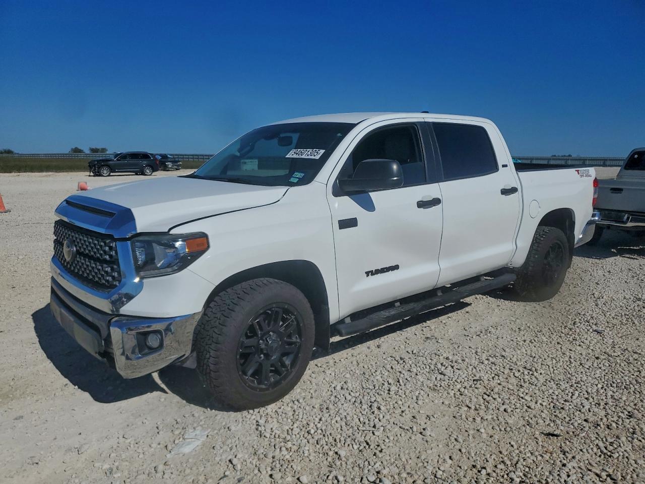 TOYOTA TUNDRA 2021