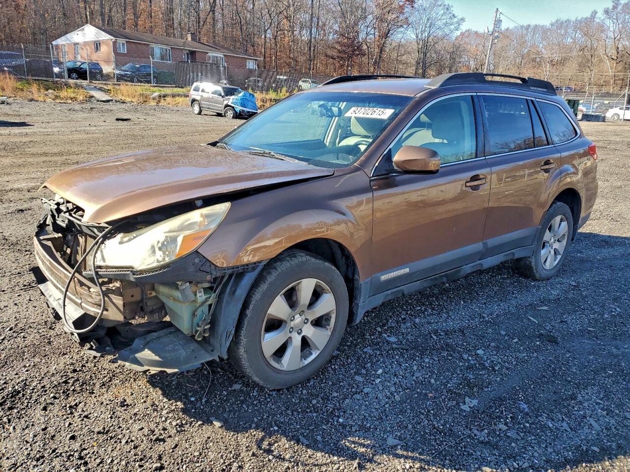 SUBARU OUTBACK 2011