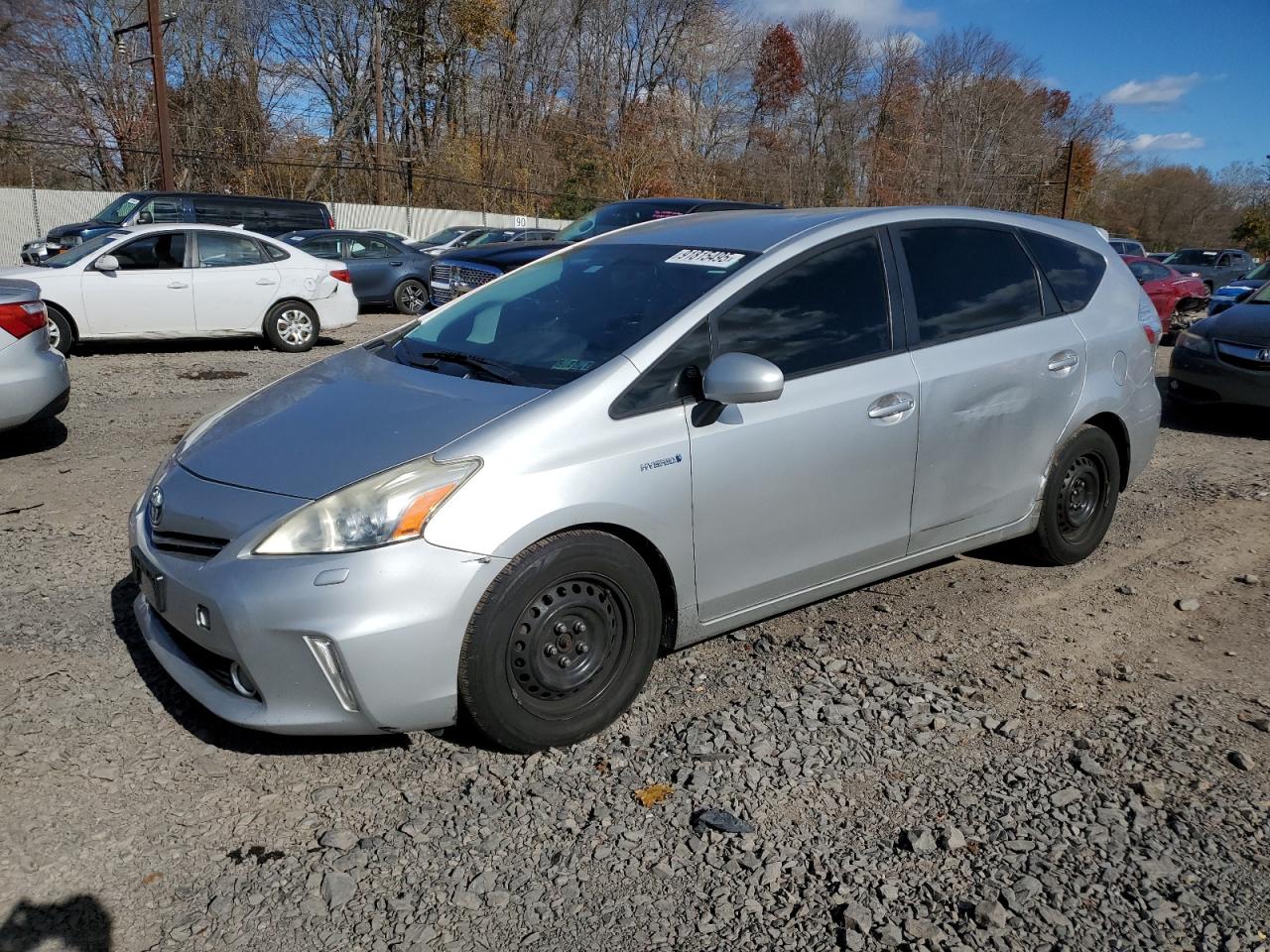 TOYOTA PRIUS V 2012