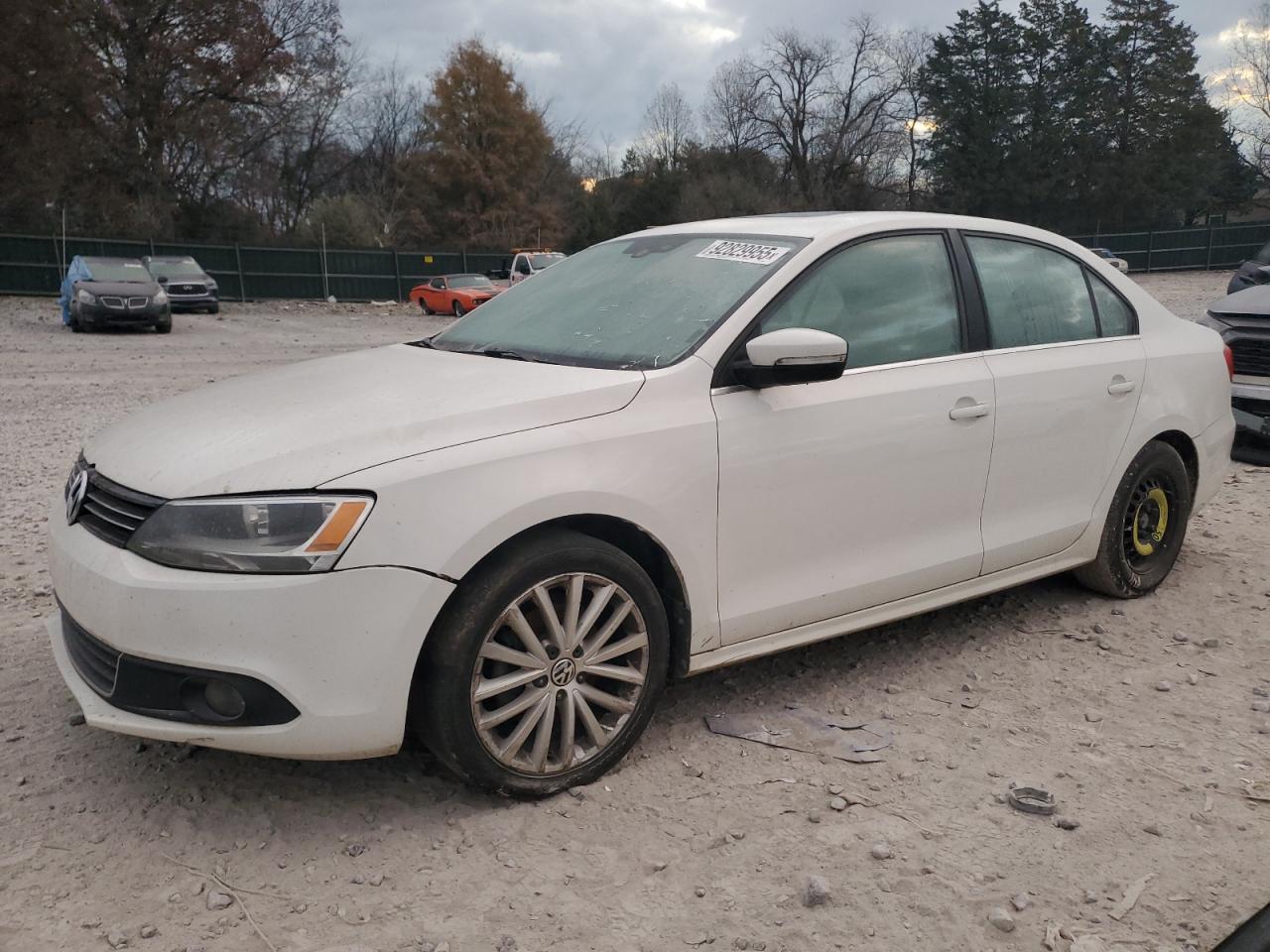 VOLKSWAGEN JETTA SEL 2014
