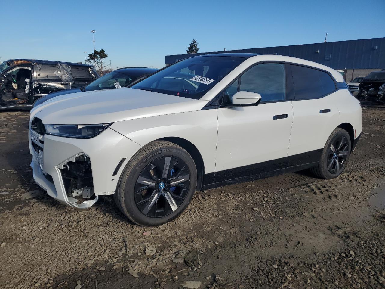 BMW IX XDRIVE5 2024