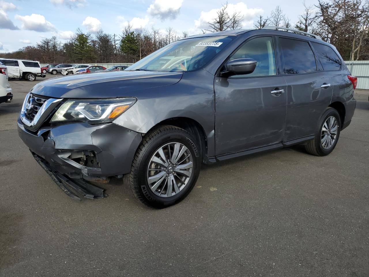 NISSAN PATHFINDER 2019
