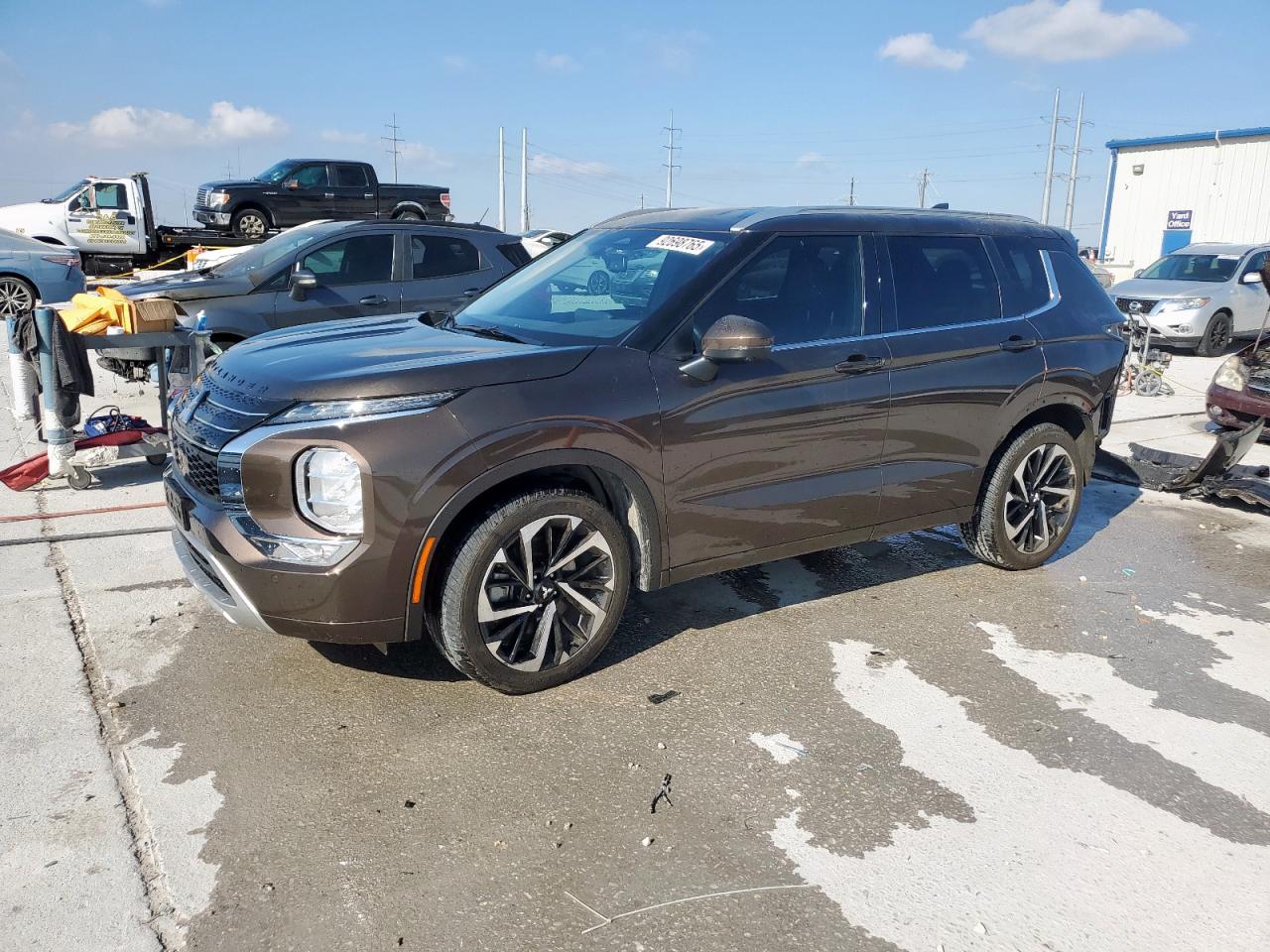 MITSUBISHI OUTLANDER 2024