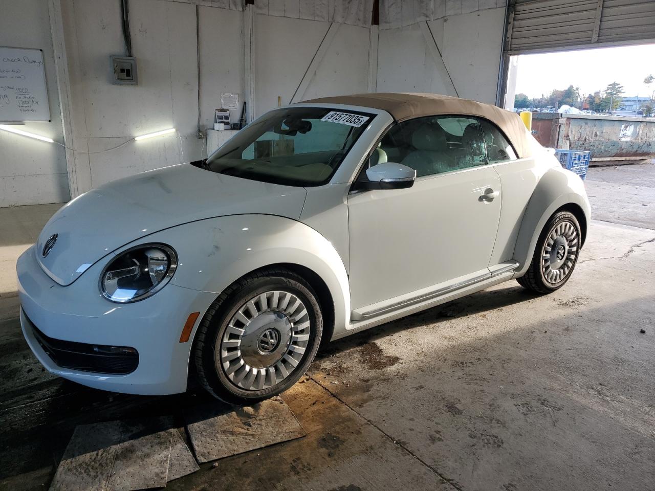 VOLKSWAGEN BEETLE S/S 2016