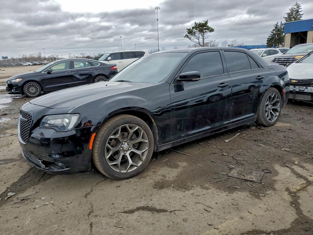 CHRYSLER 300 2015