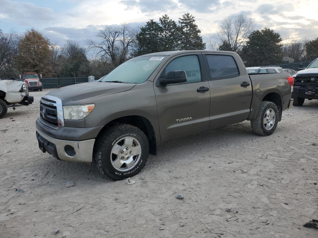 TOYOTA TUNDRA CRE 2013