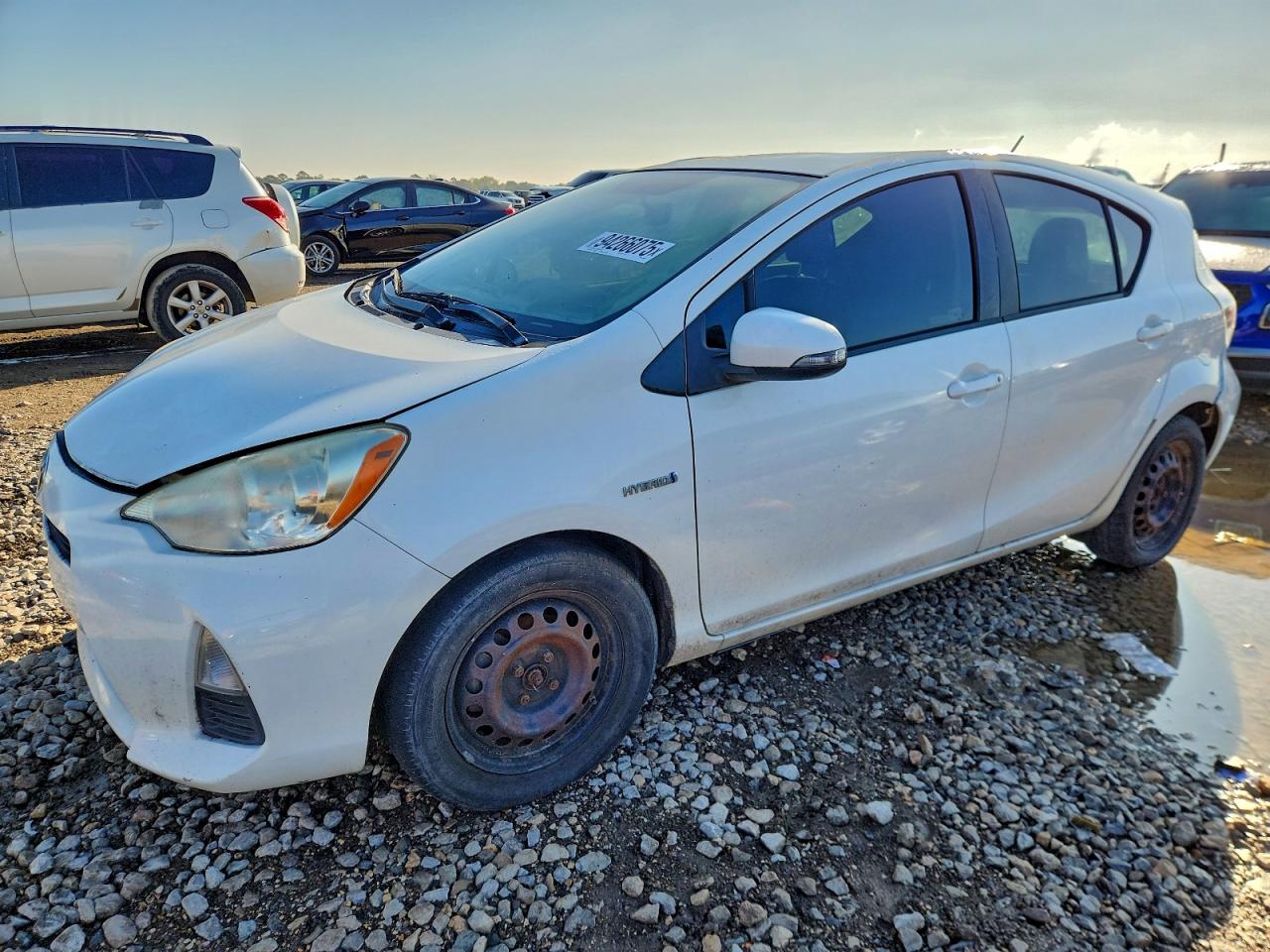 TOYOTA PRIUS C 2012