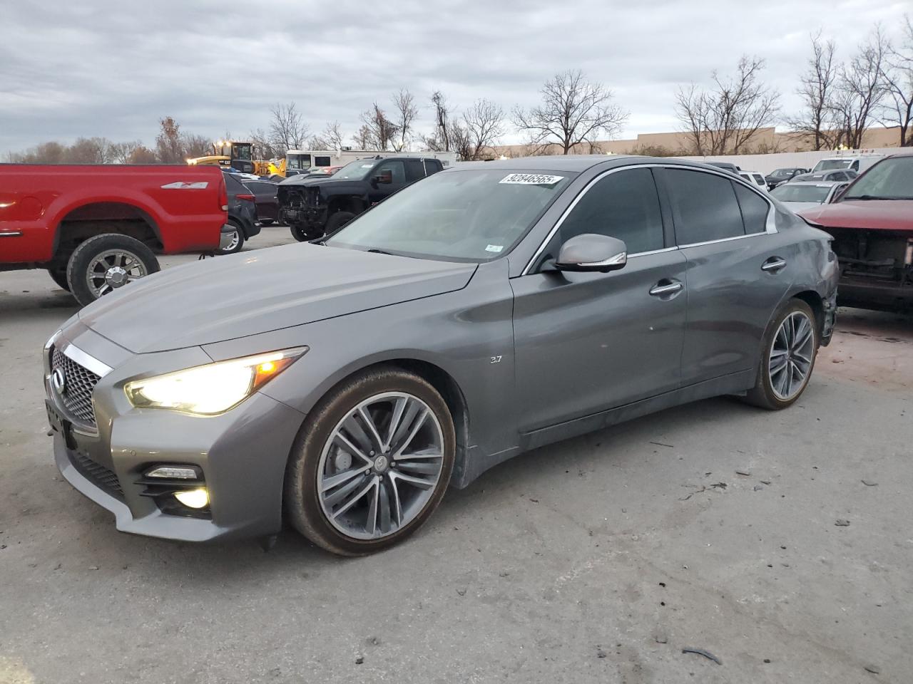 INFINITI Q50 BASE 2015