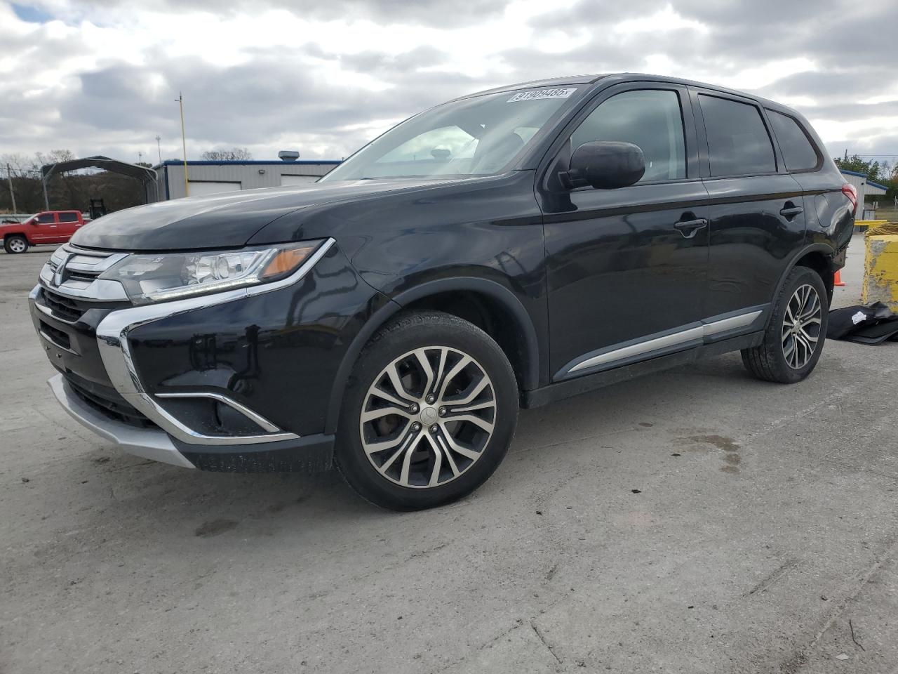 MITSUBISHI OUTLANDER 2018