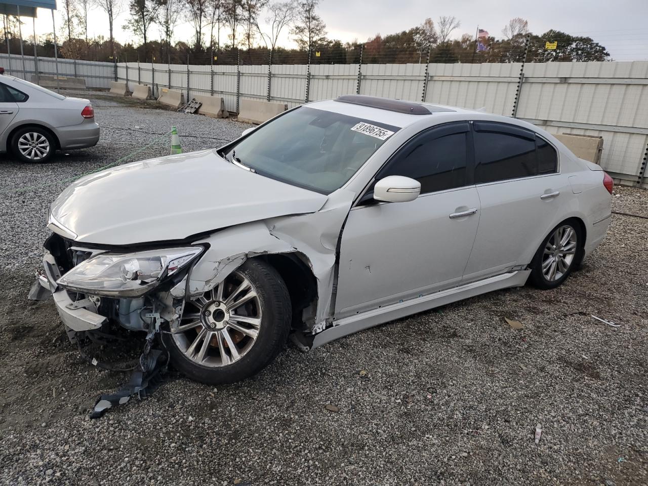 HYUNDAI GENESIS 2012