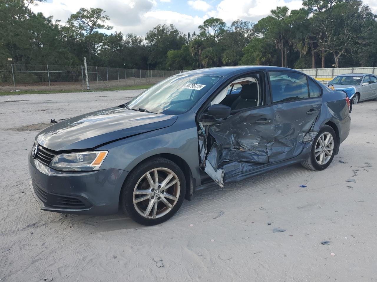 VOLKSWAGEN JETTA BASE 2013