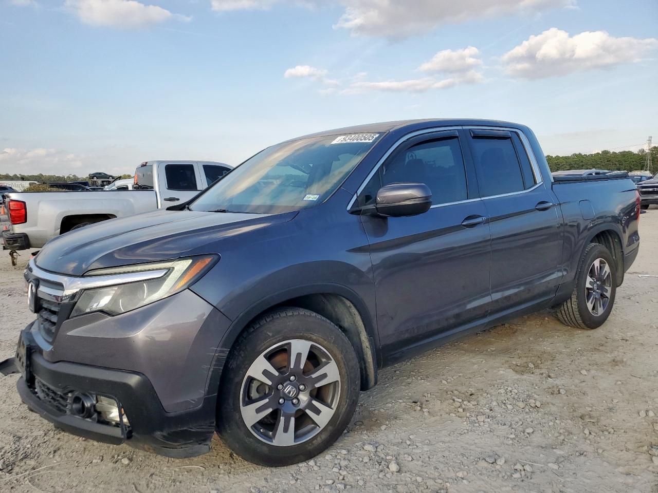 HONDA RIDGELINE 2017