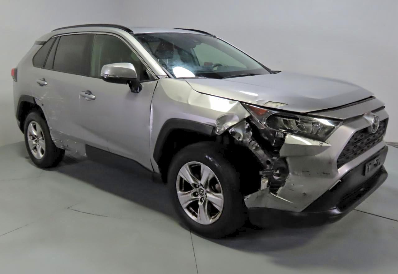 TOYOTA RAV4 XLE 2019