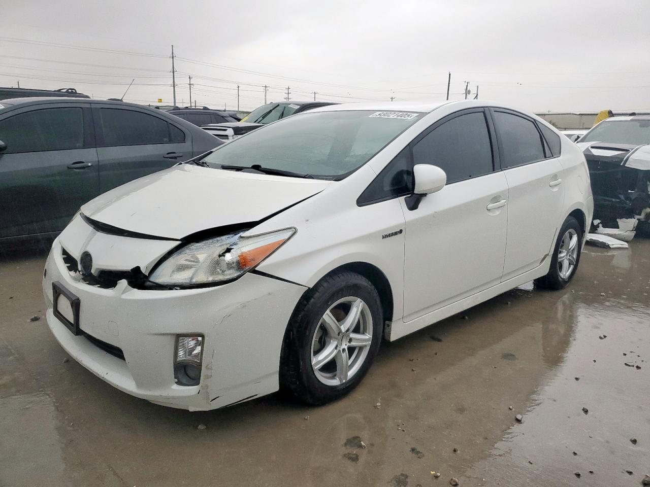 TOYOTA PRIUS 2011