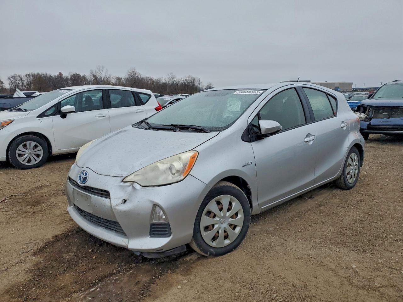 TOYOTA PRIUS C 2013