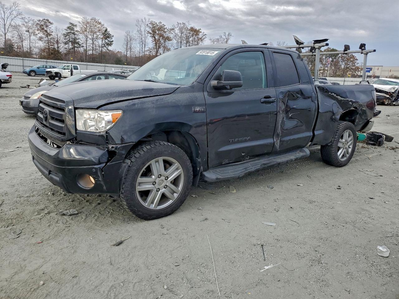 TOYOTA TUNDRA 2012