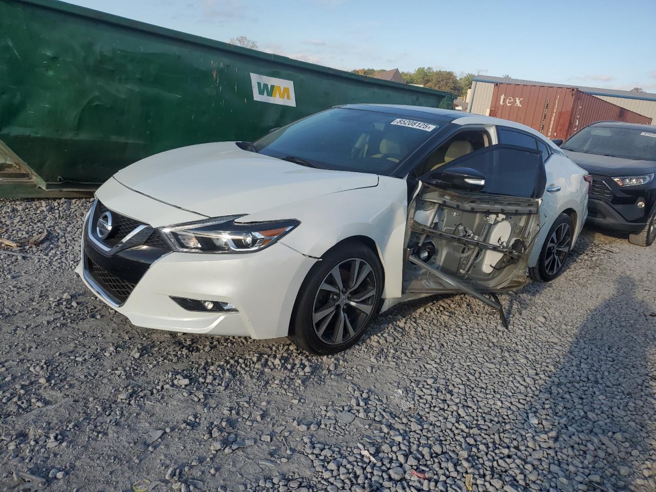 NISSAN MAXIMA 2016