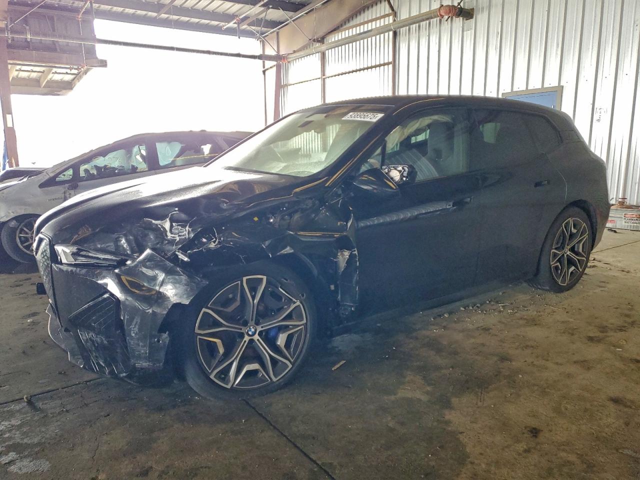 BMW IX 2025