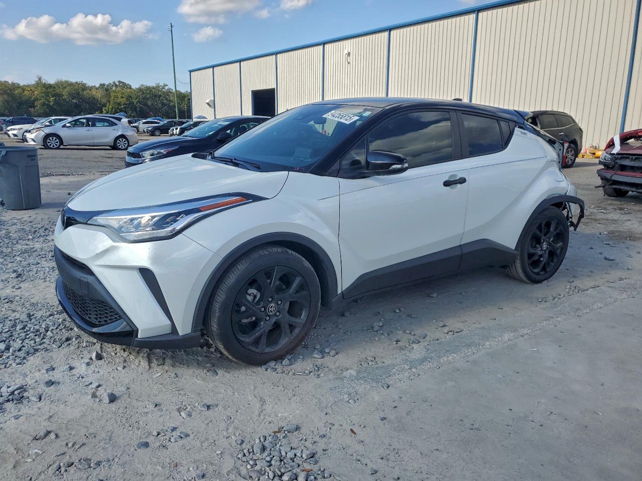 TOYOTA C-HR XLE 2022
