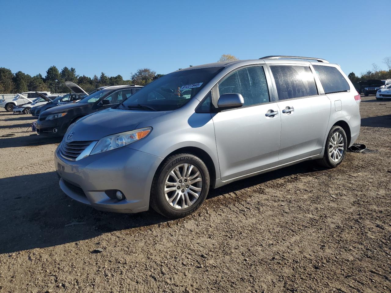 TOYOTA SIENNA XLE 2011