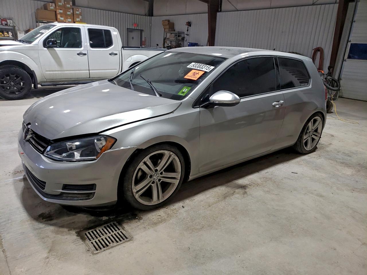 VOLKSWAGEN GOLF 2015