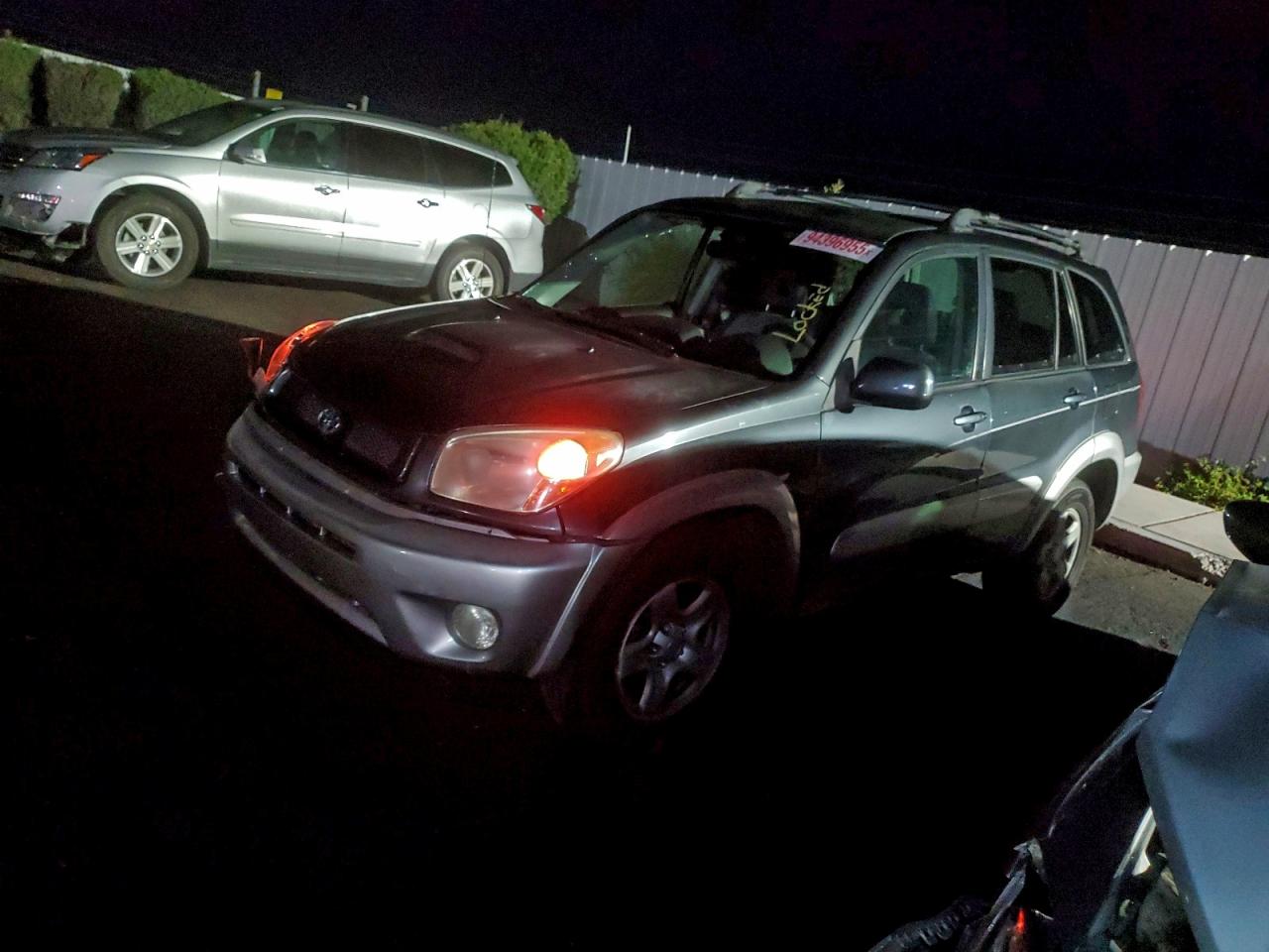 TOYOTA RAV4 2005