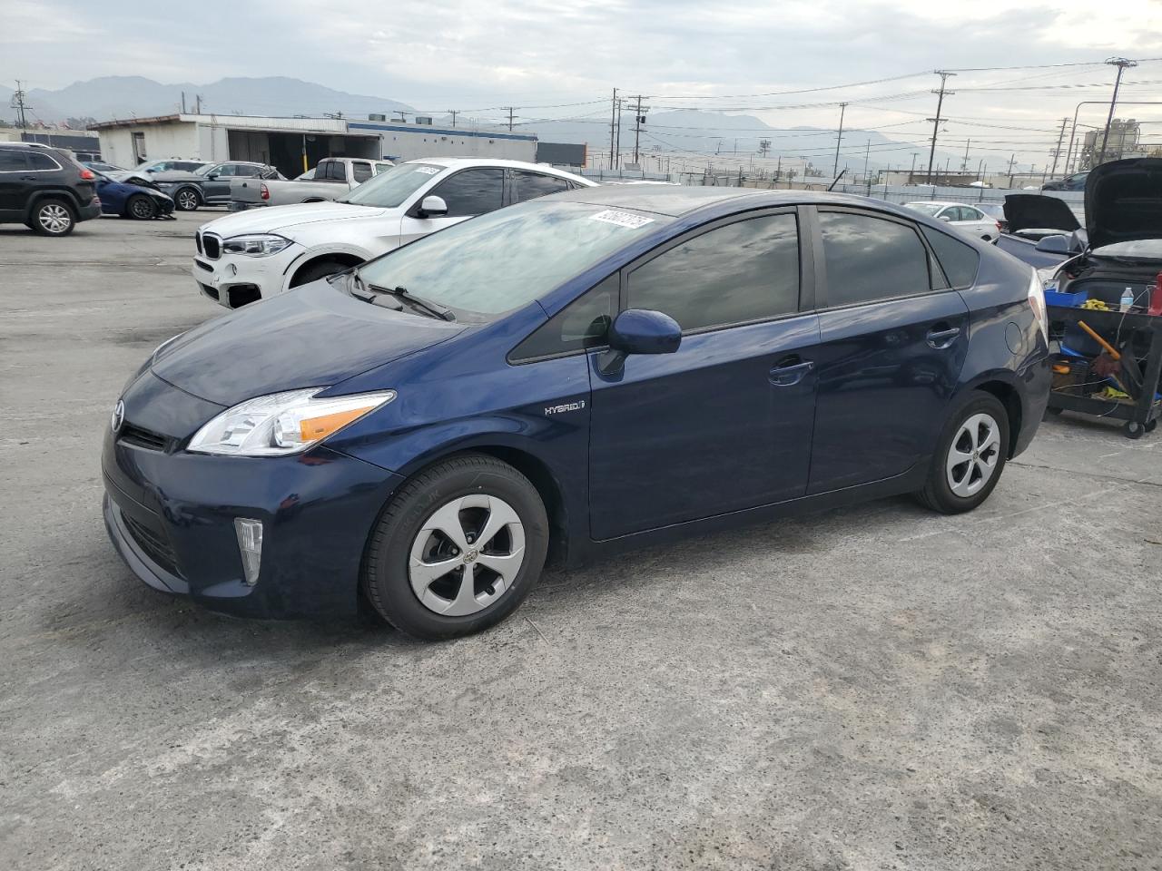 TOYOTA PRIUS 2013