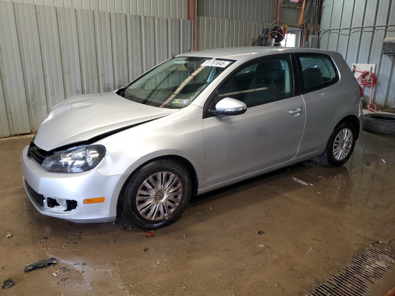 VOLKSWAGEN GOLF 2012