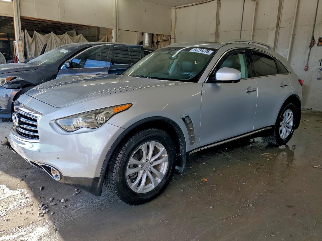 INFINITI FX35 2012