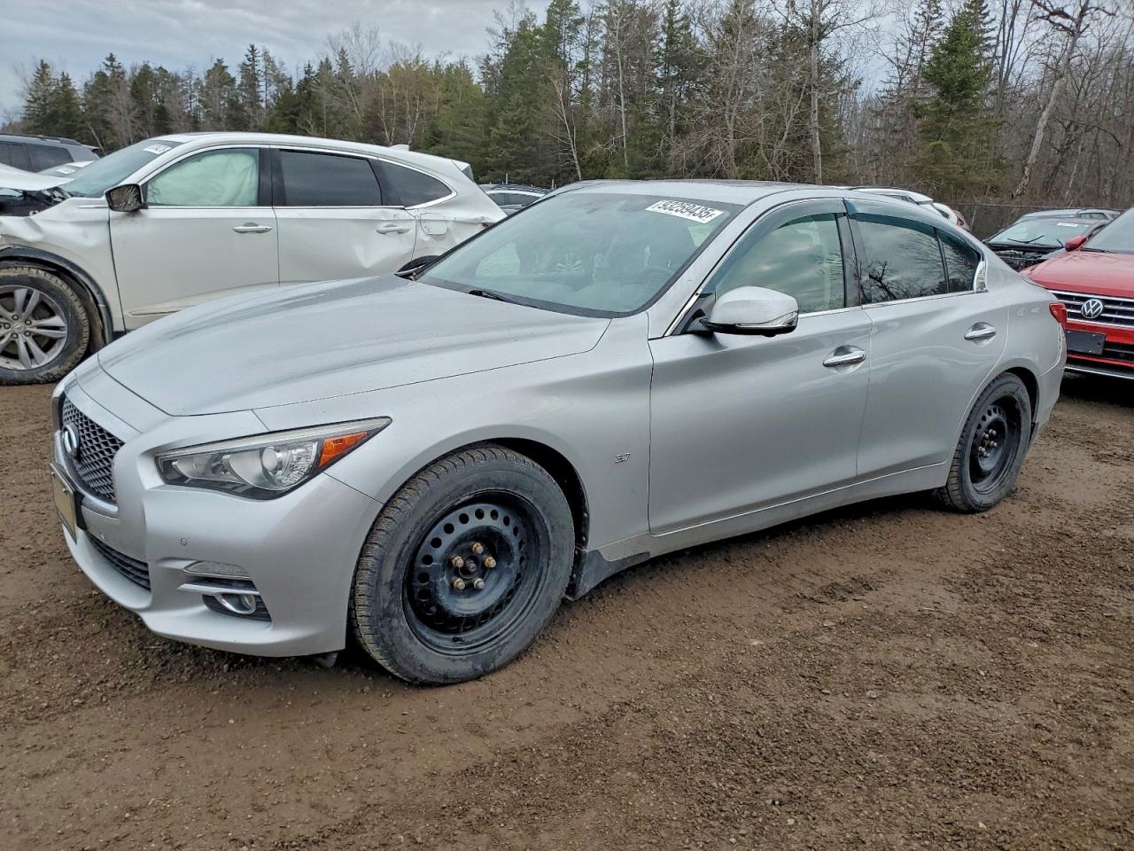 INFINITI Q50 BASE 2015