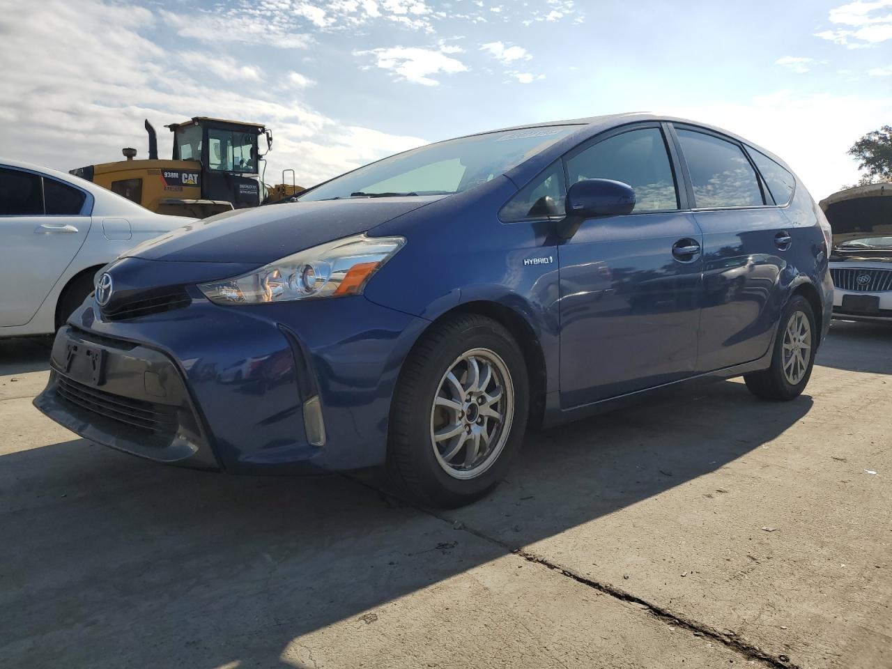 TOYOTA PRIUS V 2015