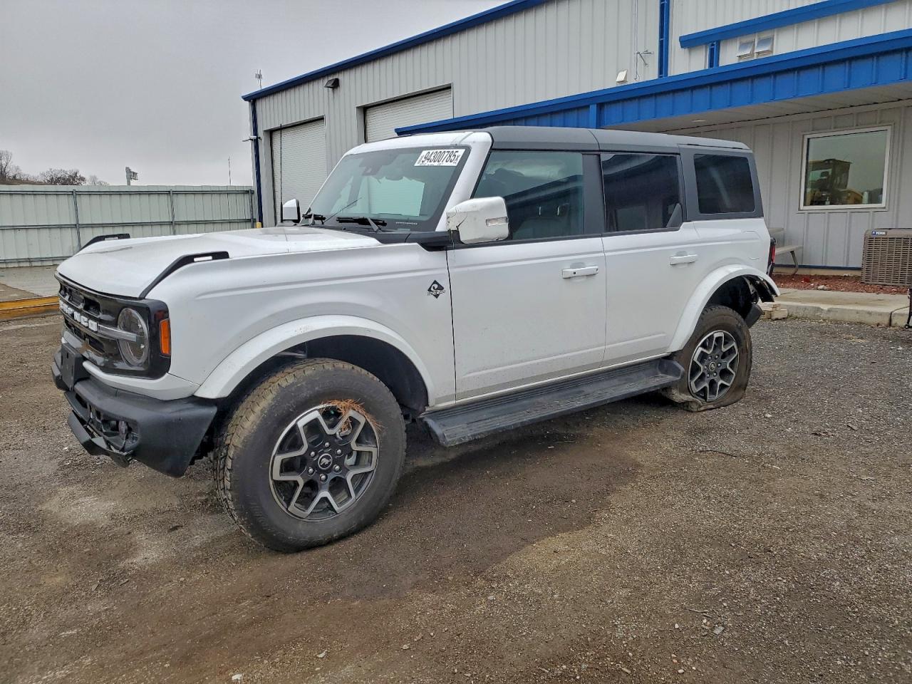 FORD BRONCO OUT 2025