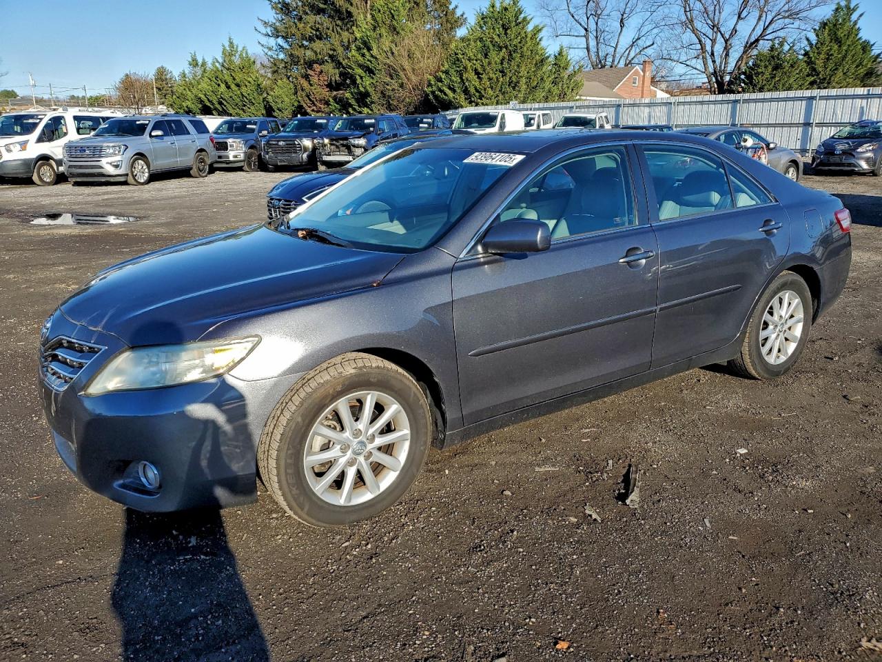 TOYOTA CAMRY SE 2011