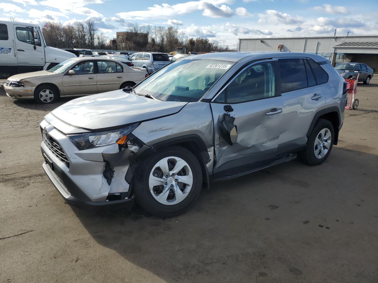TOYOTA RAV4 LE 2022
