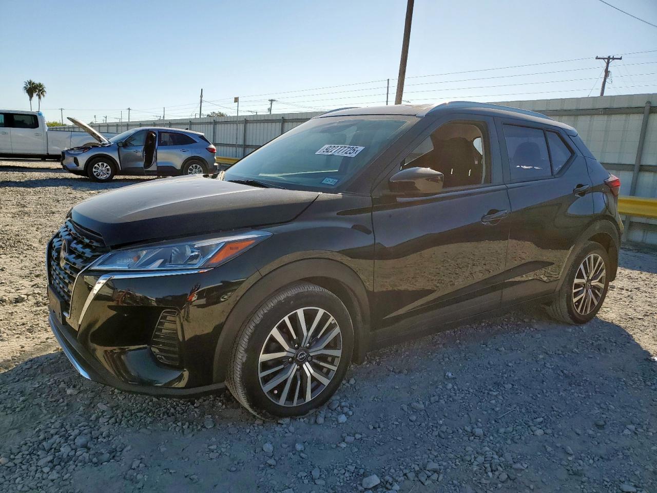 NISSAN KICKS SV 2023