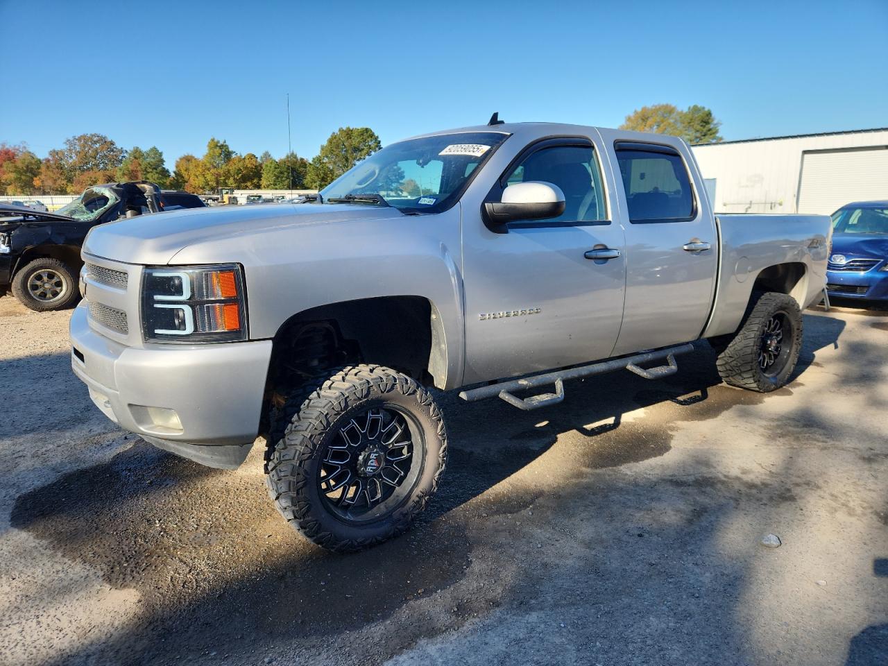 CHEVROLET SILVERADO 2011