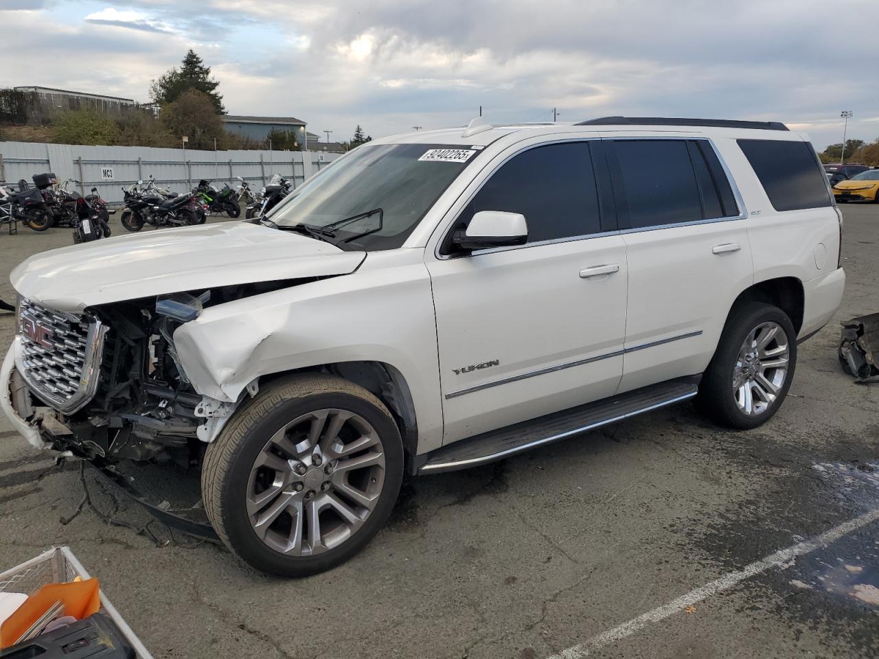 GMC YUKON SLT 2019