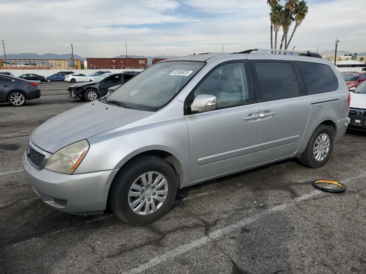 KIA SEDONA 2012