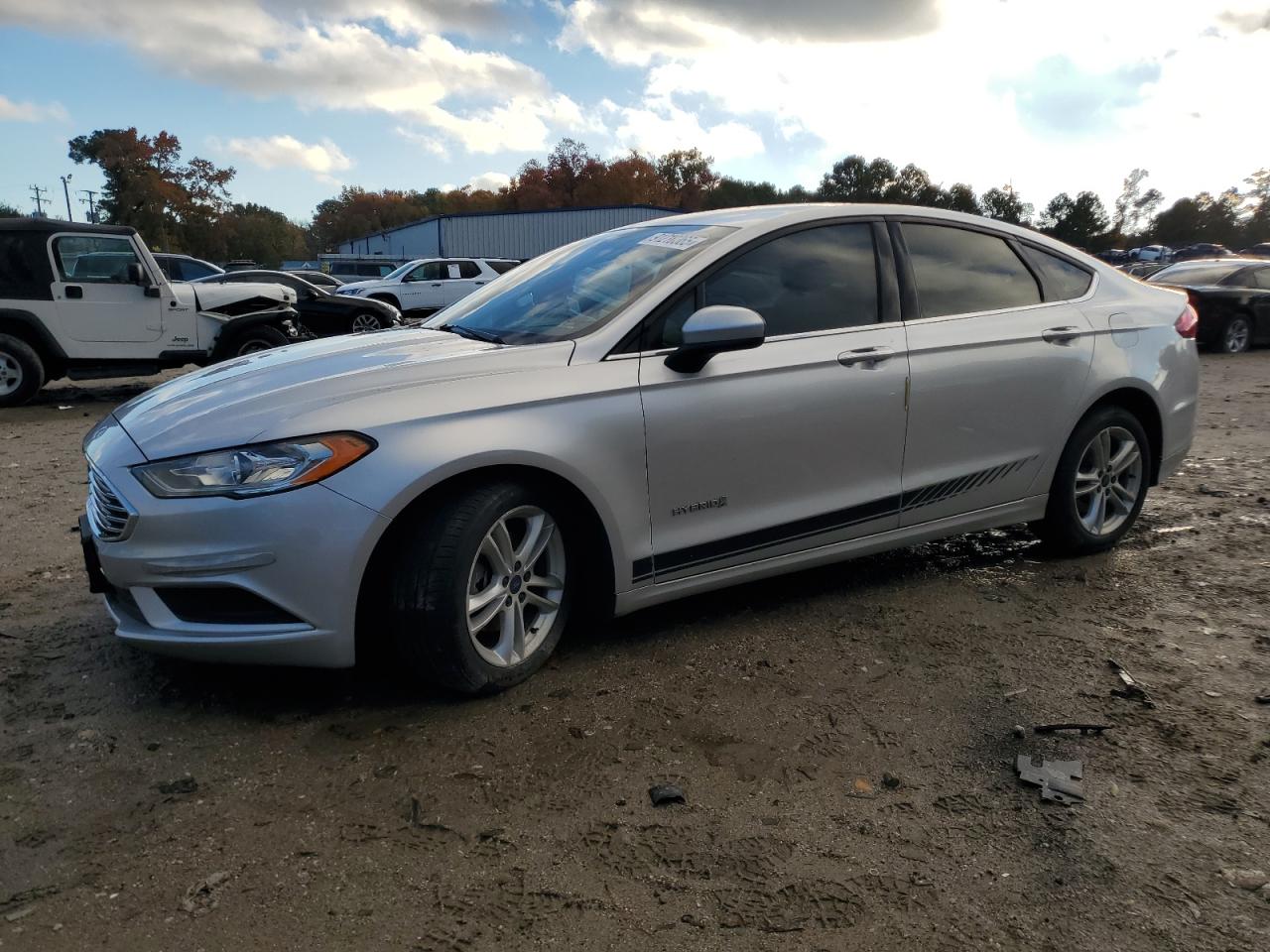 FORD FUSION S H 2018