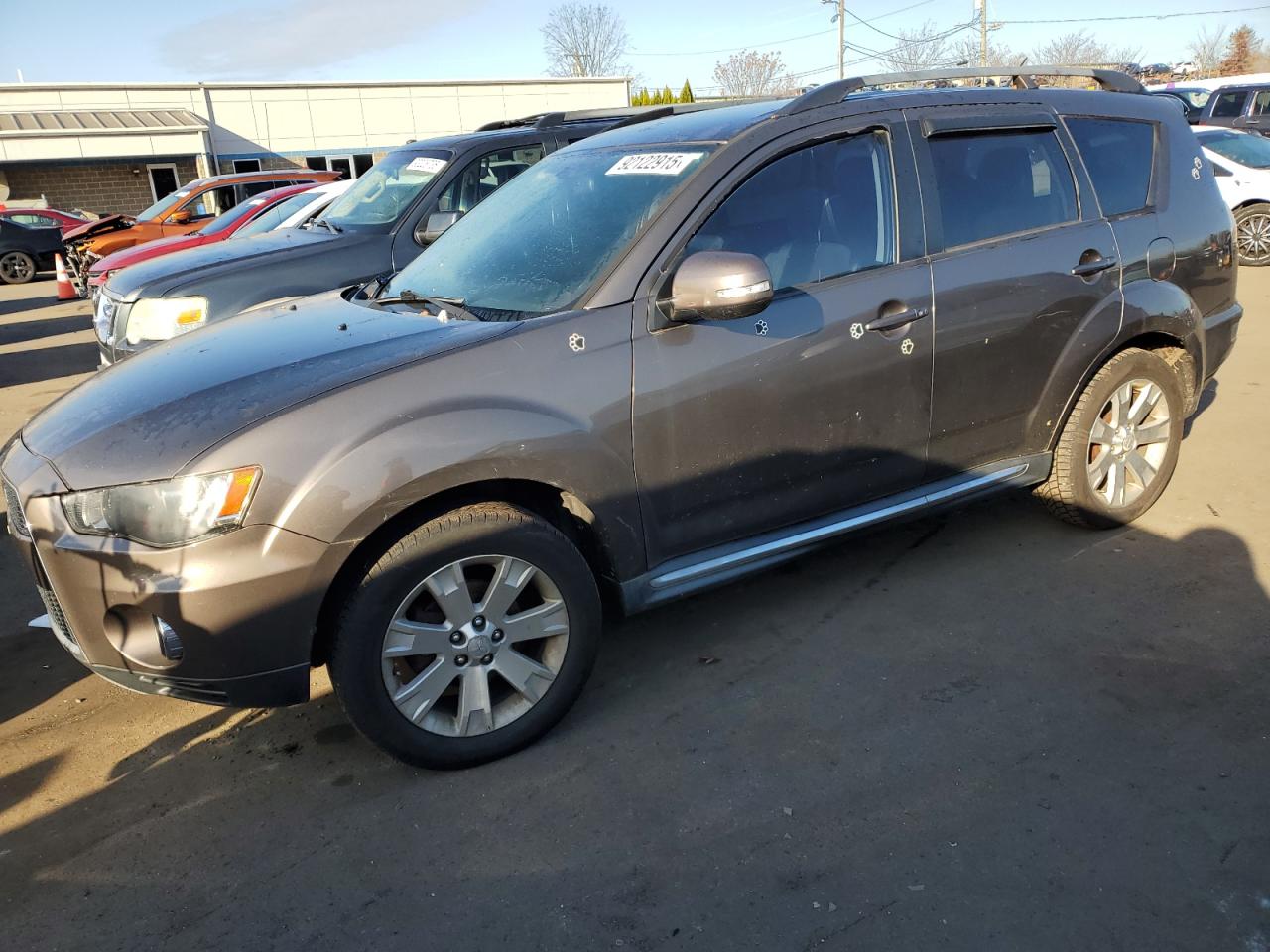 MITSUBISHI OUTLANDER 2011
