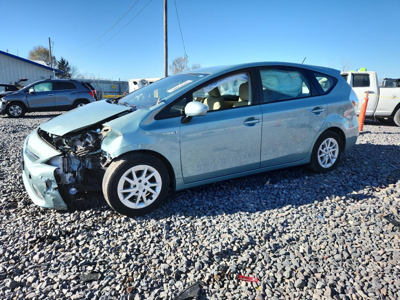 TOYOTA PRIUS V 2014